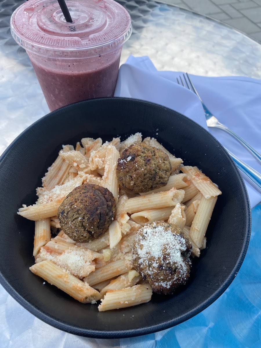 Organic Krush Kitchen & Eatery-8